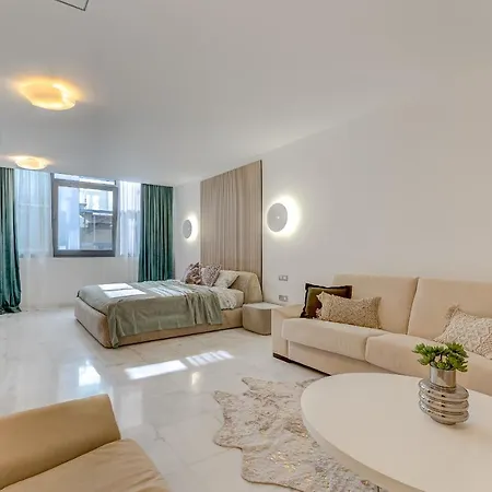 El Duque Private Lux