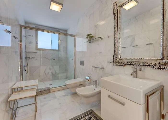 فيلة El Duque Private Lux *