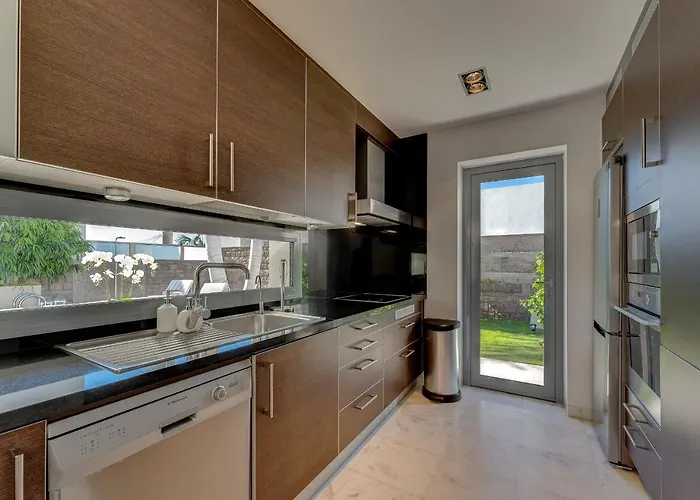 El Duque Private Lux أذيخي