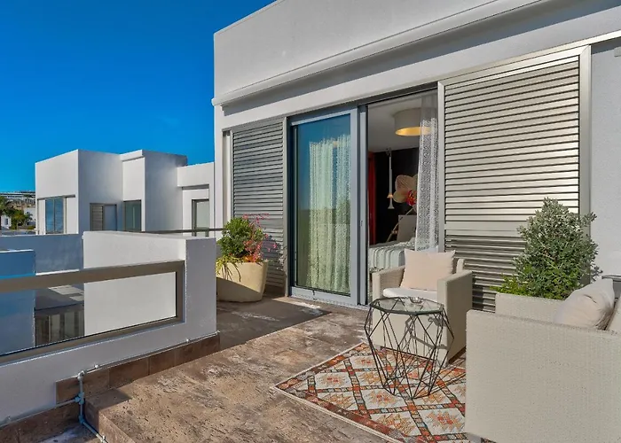 فيلة El Duque Private Lux أذيخي