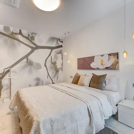 El Duque Private Lux Адехе