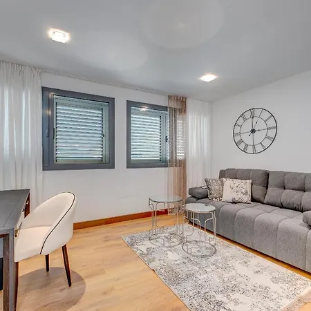 El Duque Private Lux * Адехе