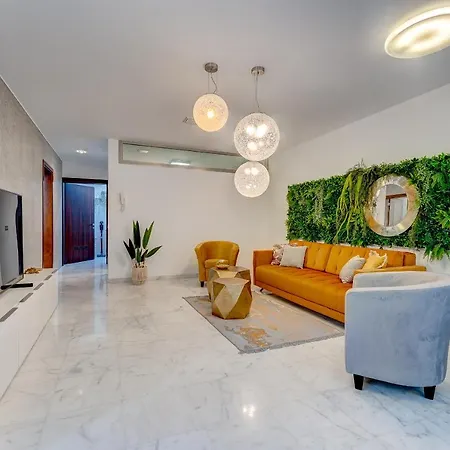 Вілла El Duque Private Lux *