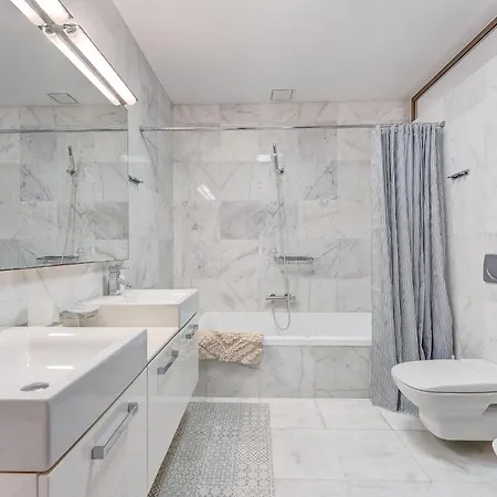 El Duque Private Lux * Адехе